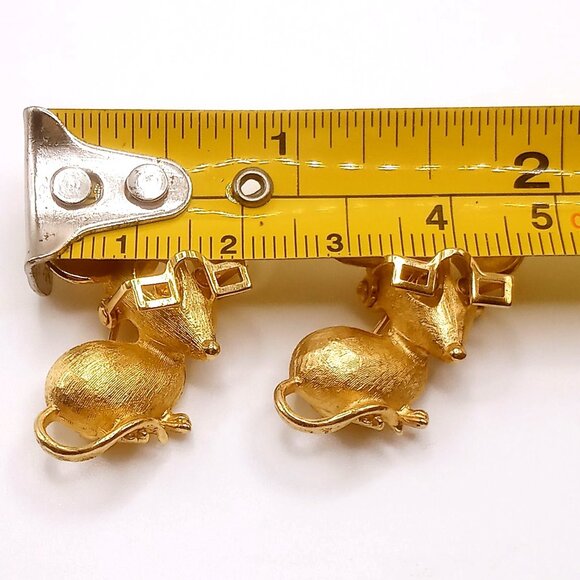 Vintage Avon Mouse Brooches Lot of 2 Cool Nerdy Gold Tone Moveable Glasses Pins - Picture 8 of 9
